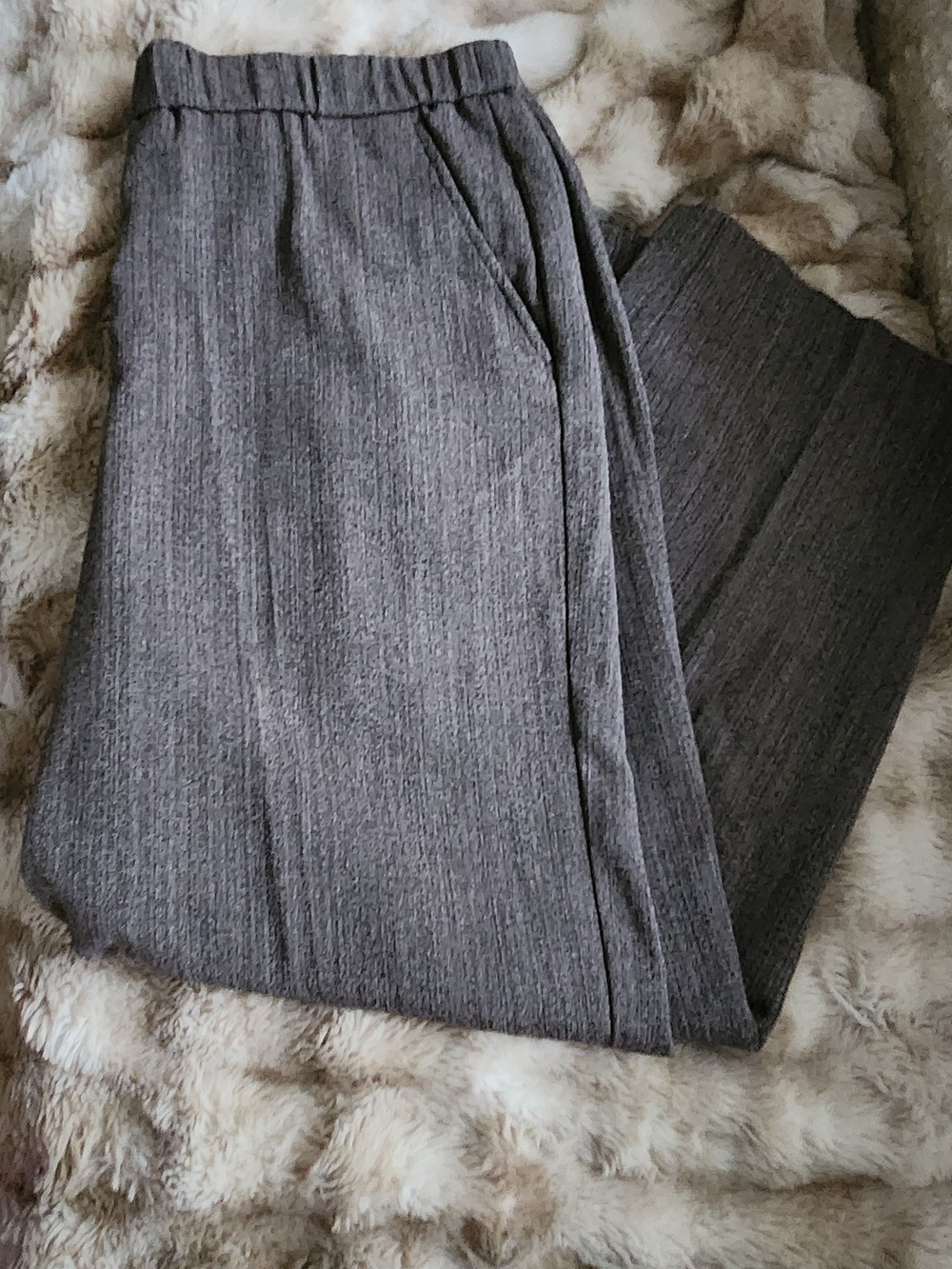 Woman's Brown Textured Elastic-Waist Pants